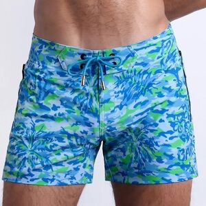 BANG! | NWT | Tropical Blue and Green Men's Swim Trunks | Flex Shorts